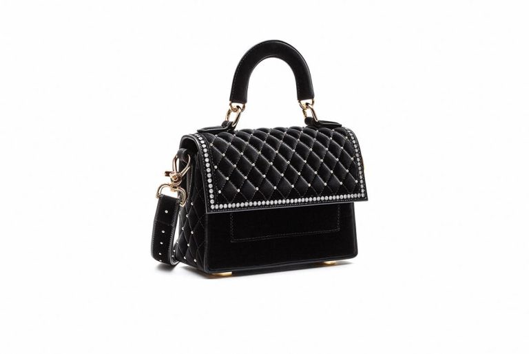 A close up of a cell phone